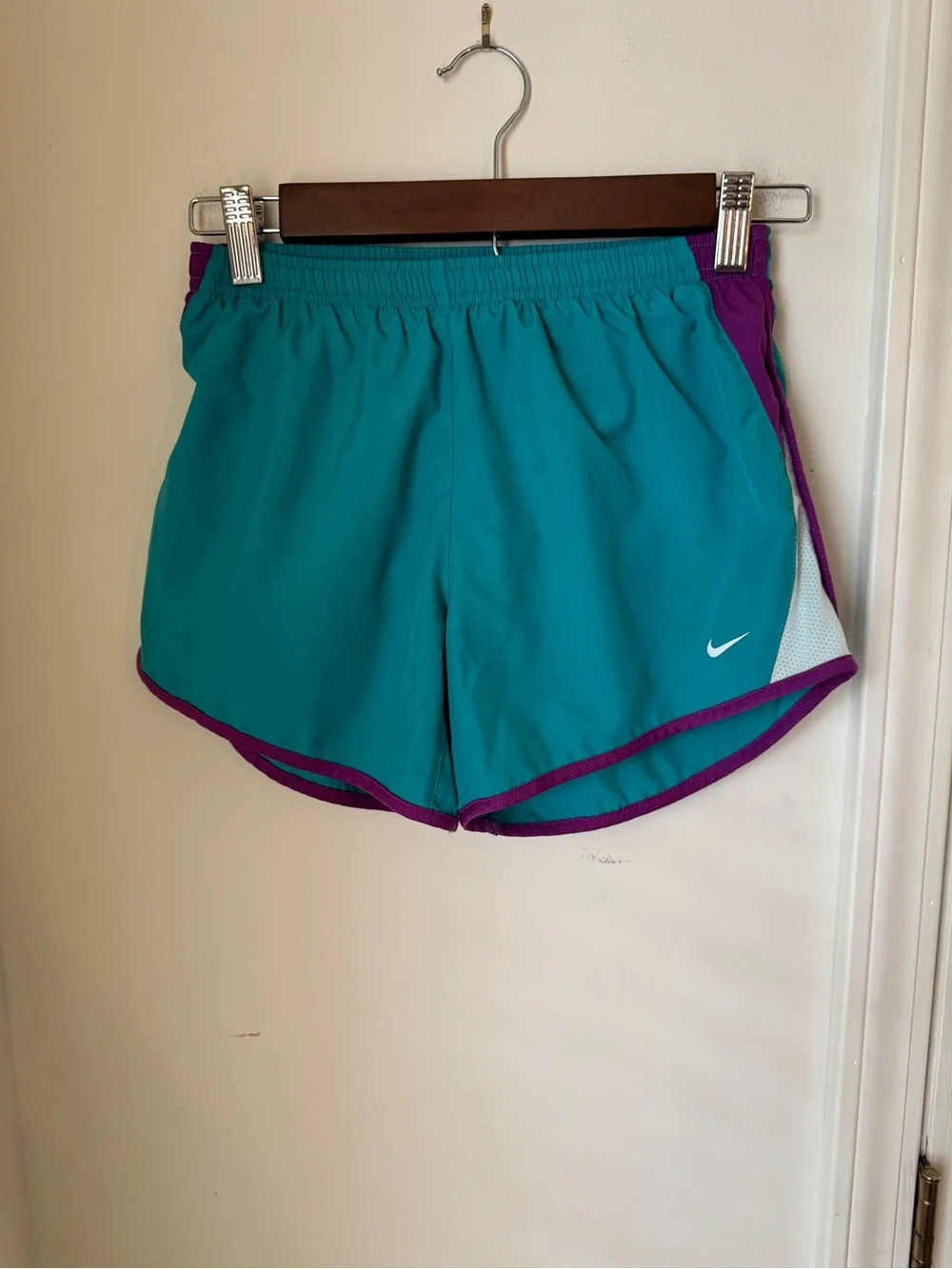 Nike Girls Teal‎ Running Shorts with Purple Trim Size Large